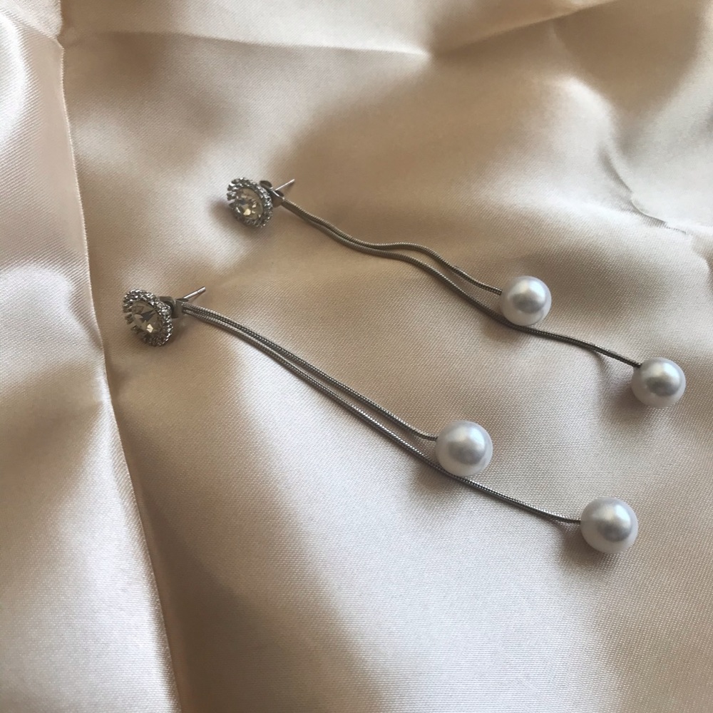 Silver Pearl Tassel Earrings